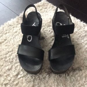 OTBT Black Wedge Sandals